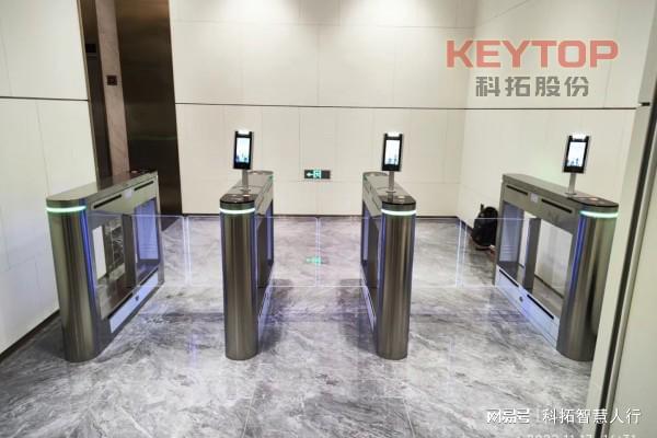 星空·综合体育官网江苏常州人脸辨认门禁厂家、人行通道 摆闸翼闸三辊闸体系(图3)